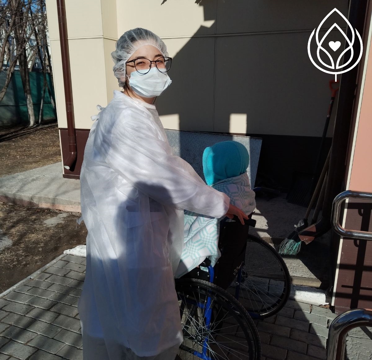 И пусть в жизни будет достаточно солнца! Света и свежего воздуха 