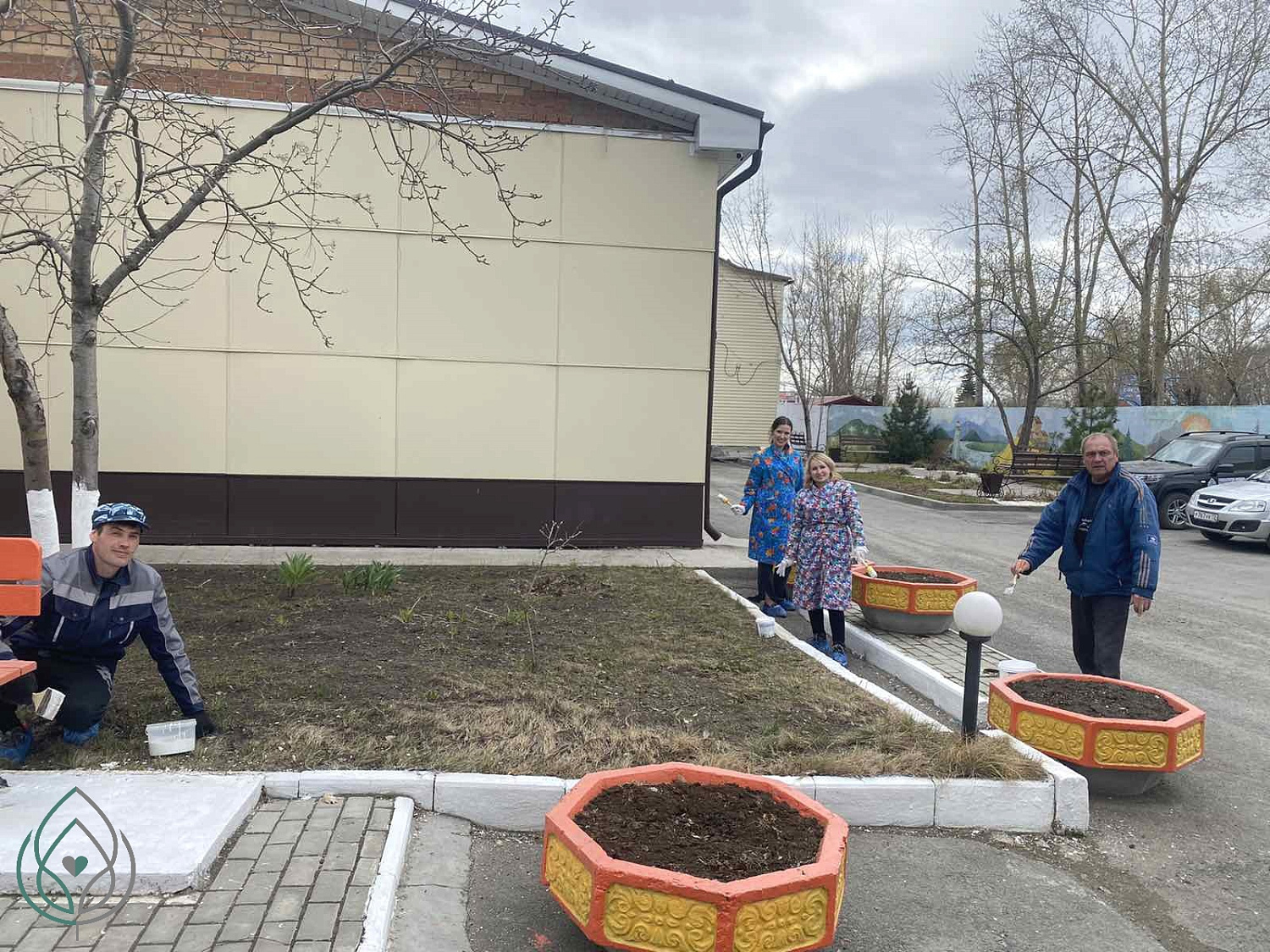 Миру нужно помогать расцветать!
